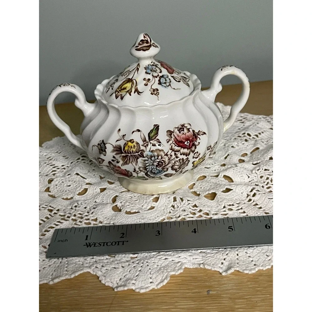 Johnson Brothers Staffordshire Bouquet lidded Sugar Bowl IRONSTONE 1970s